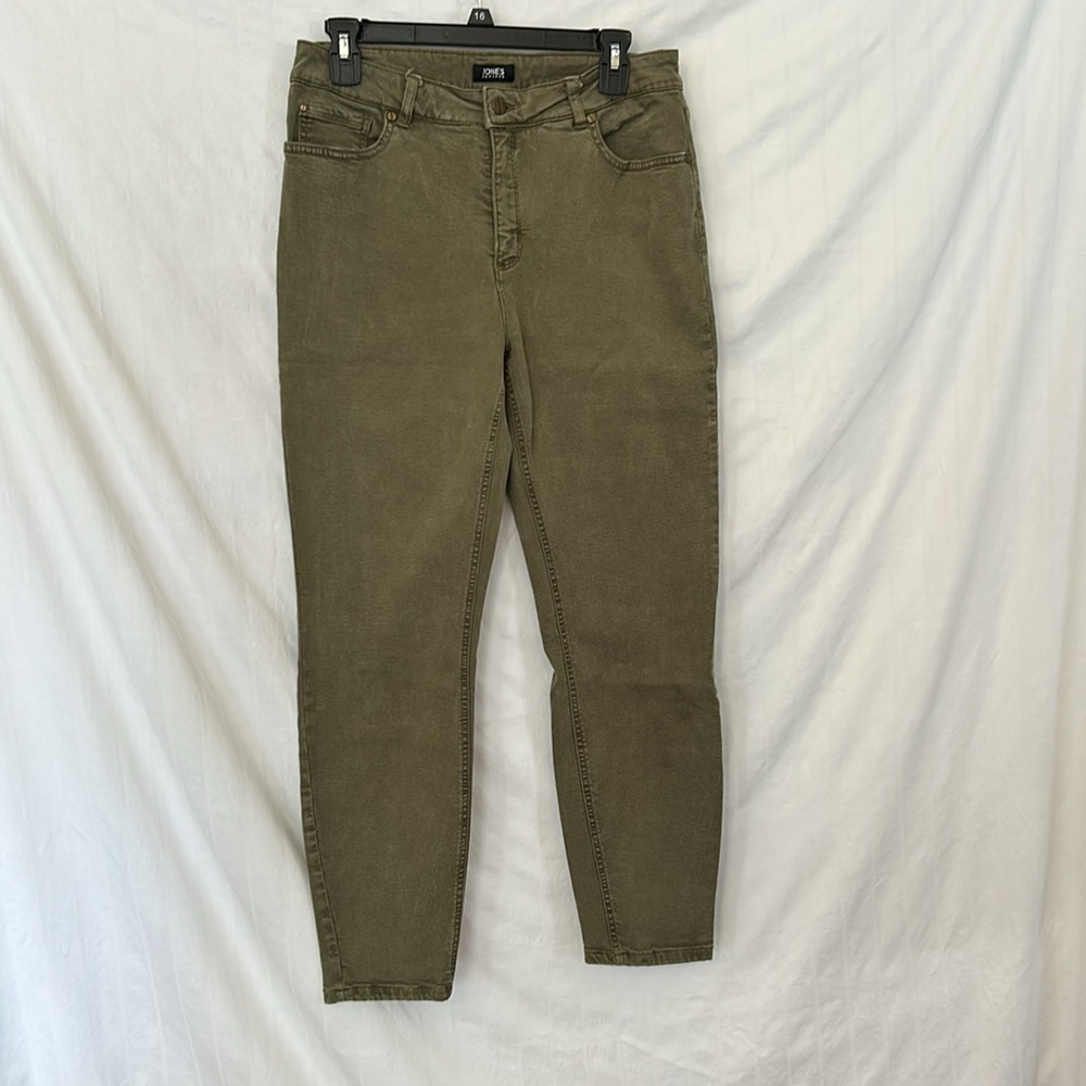 Jones New York Olive Stretch Straight Leg Jeans Size 10